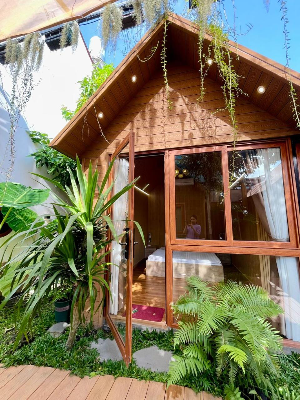 La Garden Homestay Long Xuyen Luaran gambar