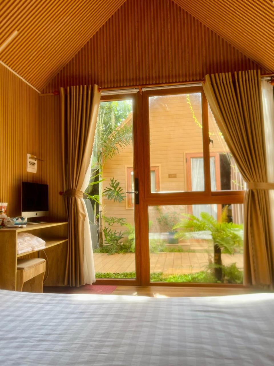 La Garden Homestay Long Xuyen Luaran gambar
